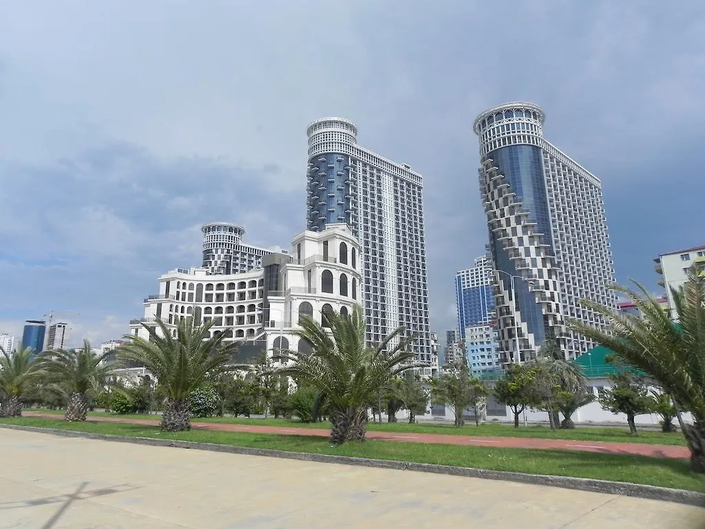 Апартаменты Sea Towers Manuk Батуми 0*,